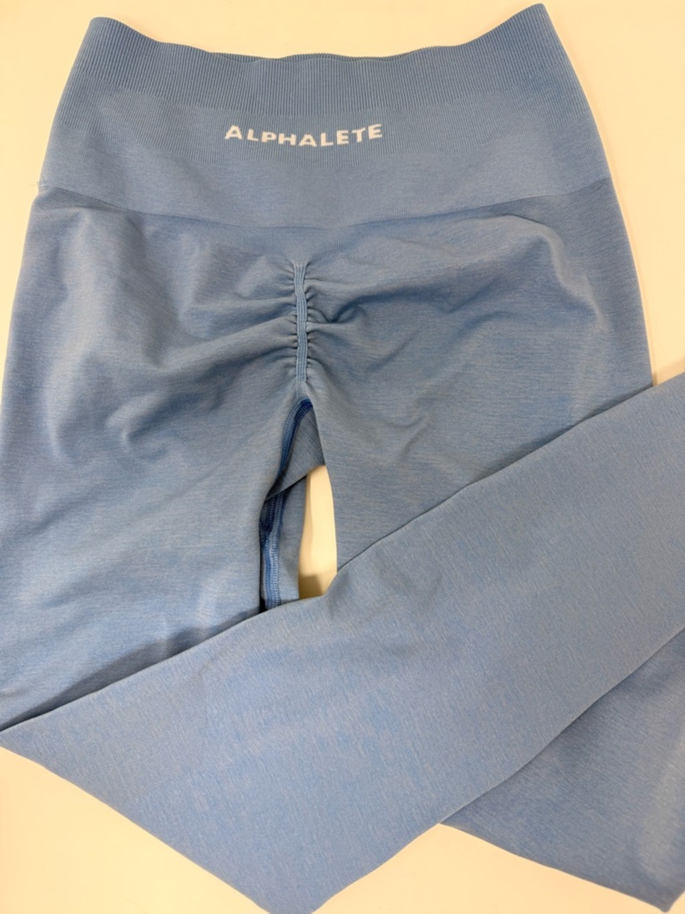 Alphalete Amplify Baby Blue Leggings Small, No Front Seam, Scrunch butt